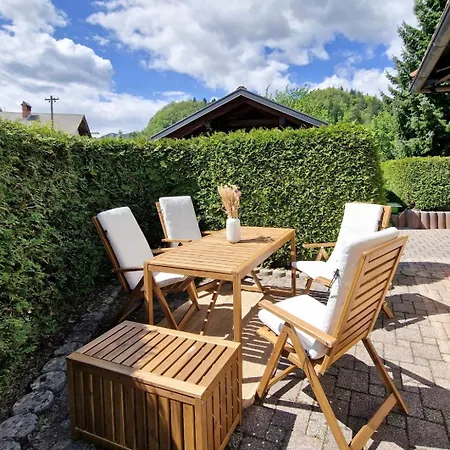 Apartament House Lenart