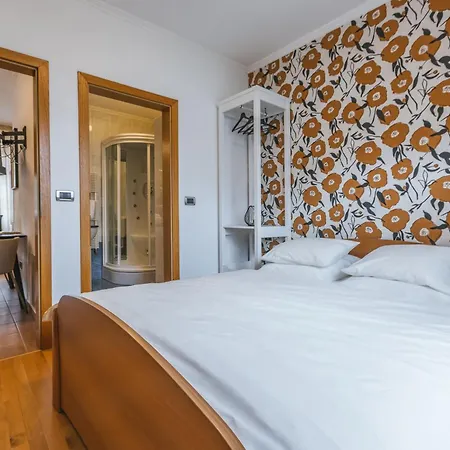 Apartment House Lenart Bled
