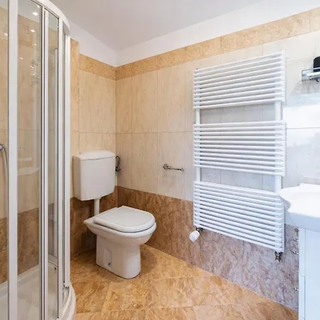 House Lenart Apartman
